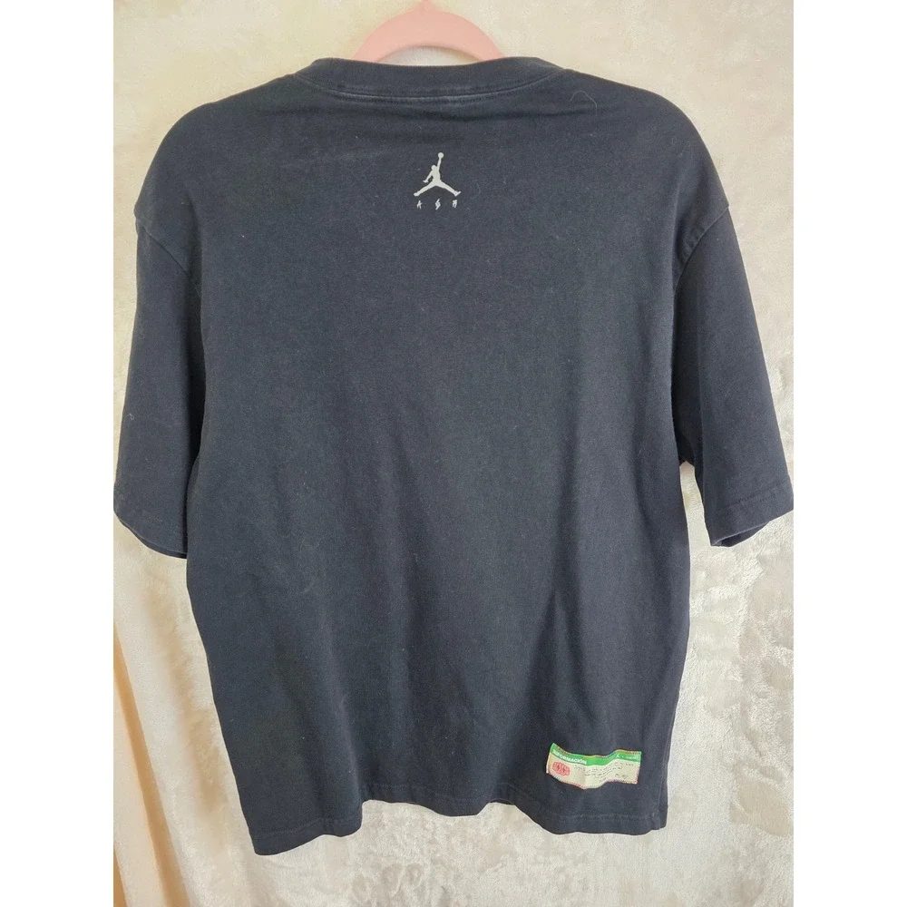 Jordan J Balvin Mens Black Graphic T-Shirt DR2962-010 Medium‎